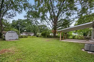 277 Dashwood Dr, Ferguson, MO 63135 - Photo 32
