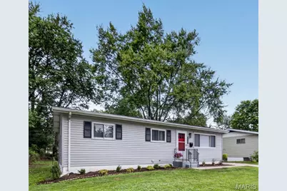277 Dashwood Drive, Ferguson, MO 63135 - Photo 4