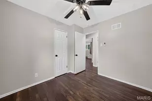 277 Dashwood Dr, Ferguson, MO 63135 - Photo 18