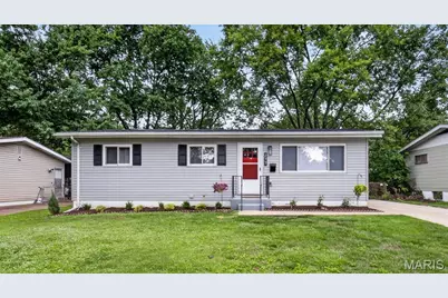 277 Dashwood Drive, Ferguson, MO 63135 - Photo 2