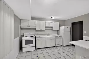 1441 Oliveto Ln, Hazelwood, MO 63042 - Photo 6