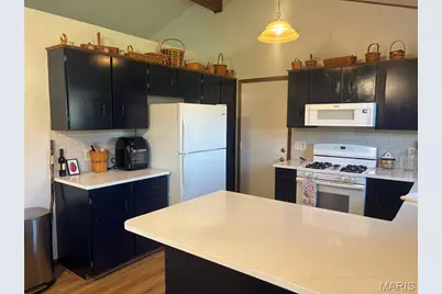 107 Charles Street, Shelbina, MO 63468 - Photo 8