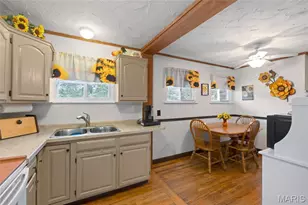 6240 Antire Rd, High Ridge, MO 63049 - Photo 10