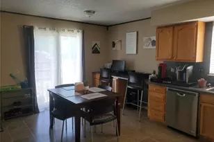 4012 Bugle Bend Dr, Florissant, MO 63034 - Photo 8