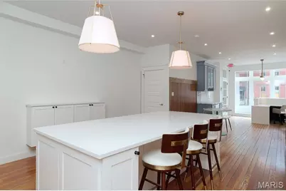 1915 S 12th Street, Saint Louis, MO 63104 - Photo 6