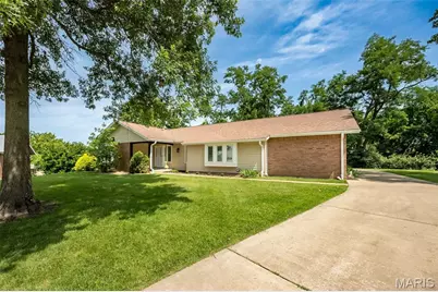 505 Hillbrook Drive, Ballwin, MO 63011 - Photo 2