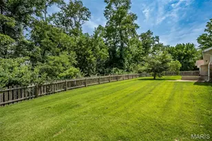 505 Hillbrook Dr, Ballwin, MO 63011 - Photo 28