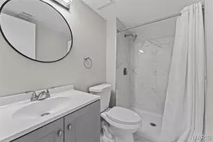 13485 Coliseum Dr, Chesterfield, MO 63017 - Photo 14