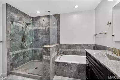 145 Rhinegarten Drive, Florissant, MO 63031 - Photo 28