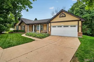 145 Rhinegarten Dr, Florissant, MO 63031 - Photo 2