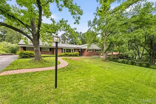 23 Beaver Dr, Creve Coeur, MO 63141 - Photo 1
