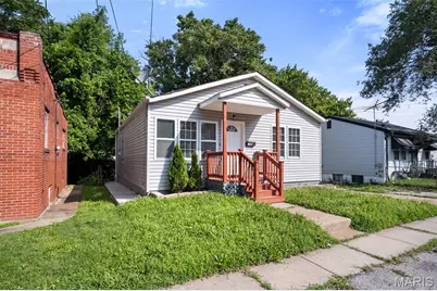 735 Dammert Avenue, Bella Villa, MO 63125 - Photo 2