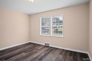 735 Dammert Ave, Bella Villa, MO 63125 - Photo 16