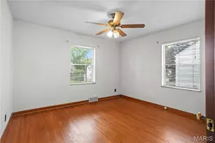 1053 Chelsea Ave, Glendale, MO 63122 - Photo 12