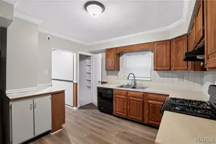 2215 Wallis Ave, Overland, MO 63114 - Photo 8