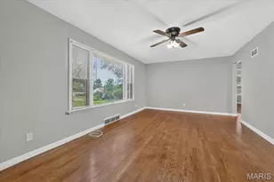 814 Arminda Ave, Kirkwood, MO 63122 - Photo 8
