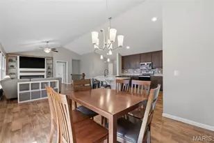 512 Hickory Knoll Dr, Troy, MO 63379 - Photo 12