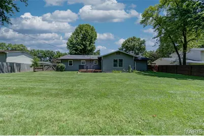 18 Twin Oaks Drive, Saint Charles, MO 63303 - Photo 40
