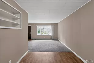 1027 Renshaw Dr, Ferguson, MO 63135 - Photo 8