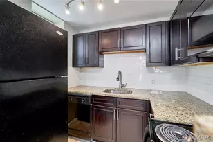 5500 Pershing Ave, Saint Louis, MO 63112 - Photo 20