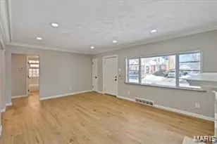 6902 Ira Ave, Saint Louis, MO 63121 - Photo 6