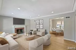 6902 Ira Ave, Saint Louis, MO 63121 - Photo 1