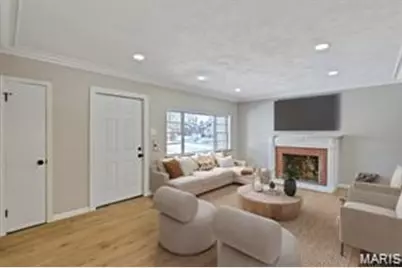 6902 Ira Avenue, Saint Louis, MO 63121 - Photo 2