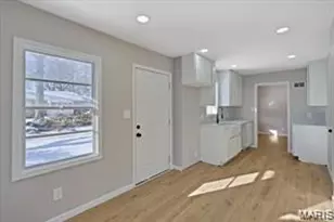 6902 Ira Ave, Saint Louis, MO 63121 - Photo 14