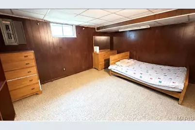 7012 N Hanley Road, Hazelwood, MO 63042 - Photo 12