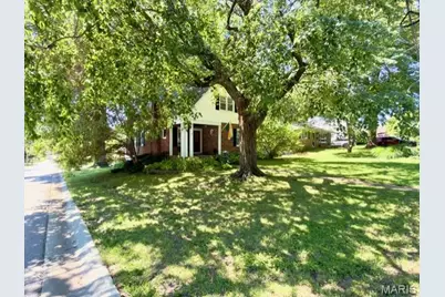 280 N Castello Street, Florissant, MO 63031 - Photo 2