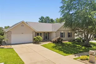 2114 Autumn Wood Dr, Saint Charles, MO 63303 - Photo 4