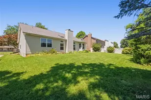 2114 Autumn Wood Dr, Saint Charles, MO 63303 - Photo 54