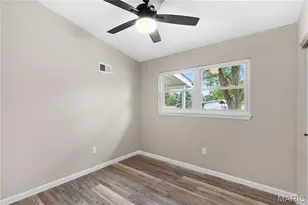 2395 Hummingbird Dr, Florissant, MO 63033 - Photo 16