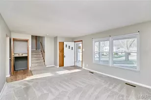 3204 Bristol Hall Dr, Bridgeton, MO 63044 - Photo 6