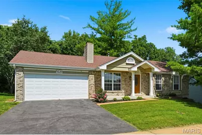16129 Castlerea Boulevard, Ellisville, MO 63021 - Photo 2