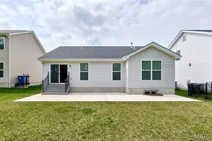 133 Day Lily Ln, Wentzville, MO 63385 - Photo 28