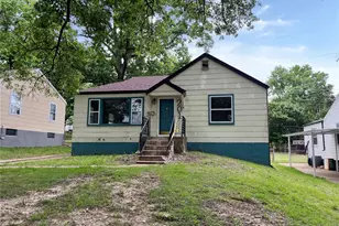 2016 Raft Dr, Saint Louis, MO 63133 - Photo 1