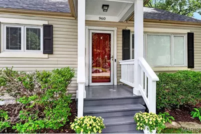 960 Briarton Drive, Saint Louis, MO 63126 - Photo 2