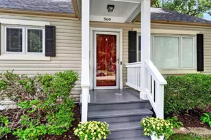 960 Briarton Dr, Saint Louis, MO 63126 - Photo 2