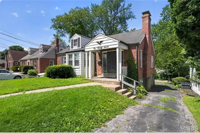 127 S Hartnett Avenue, Ferguson, MO 63135 - Photo 1