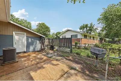9922 Lanier Drive, Moline Acres, MO 63136 - Photo 28