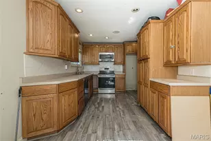 17 Oak Knoll Dr, Saint Peters, MO 63376 - Photo 10
