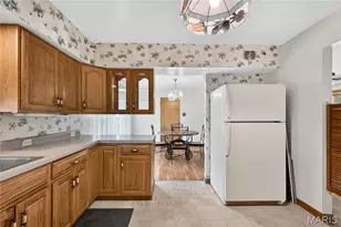7 Wayne St, Saint Charles, MO 63301 - Photo 16