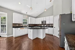 7706 Ardmore Dr, O'Fallon, MO 63368 - Photo 16