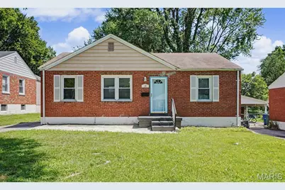 15 Saint James Court, Florissant, MO 63031 - Photo 1