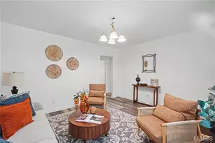 15 St James Ct, Florissant, MO 63031 - Photo 6