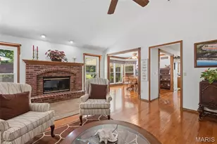7811 Grantwood Oaks Ct, Saint Louis, MO 63123 - Photo 8