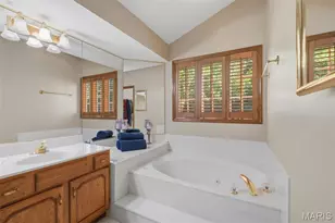 7811 Grantwood Oaks Ct, Saint Louis, MO 63123 - Photo 28
