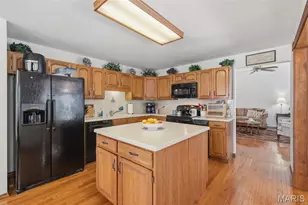 7811 Grantwood Oaks Ct, Saint Louis, MO 63123 - Photo 16