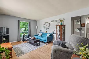 160 Humes Ln, Florissant, MO 63031 - Photo 4